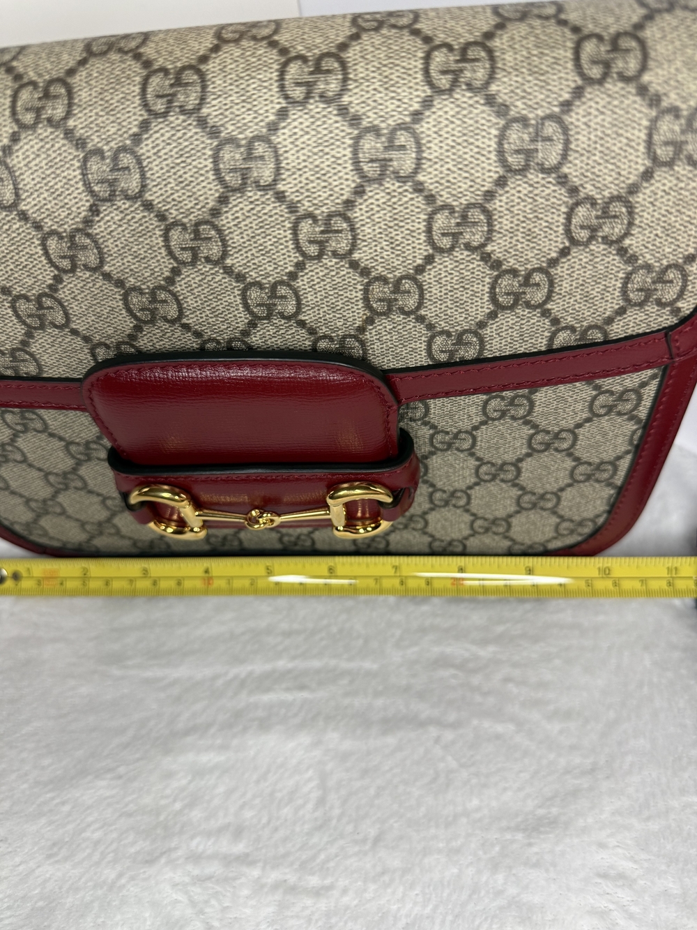 Gucci Horsebit Small Shoulder Bag in Red and Beige GG Canvas - Picture 12 of 13